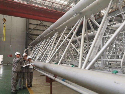 東鼎公司優(yōu)化生產(chǎn)布局 300平方米生產(chǎn)空間新規(guī)劃與6套泵塔存儲(chǔ)龍門架全面投用，助力橡膠防塵套制造效率提升